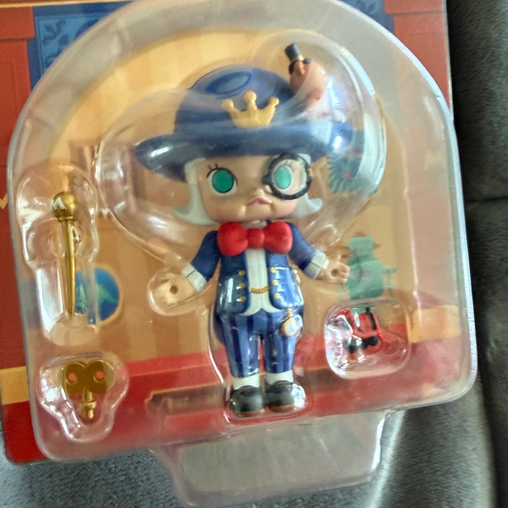 Molly Toy Museum Hangcard. Authentic by Popmart.